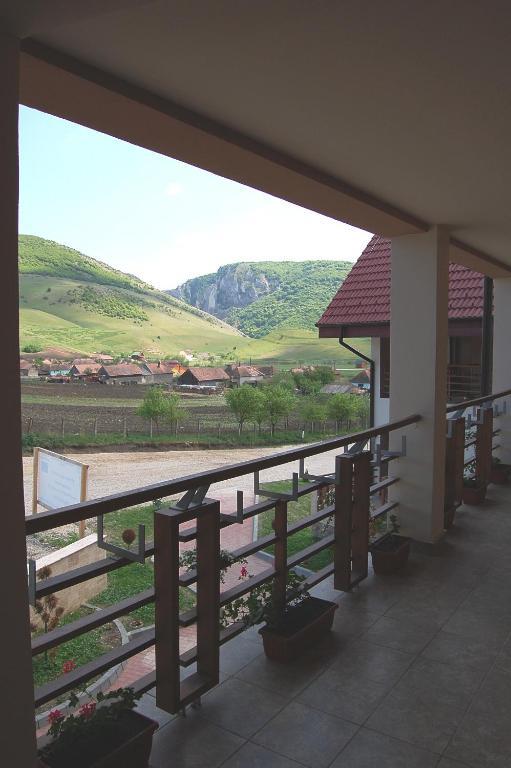 Pension Laura Cheile Turzii Petreştii de Jos المظهر الخارجي الصورة